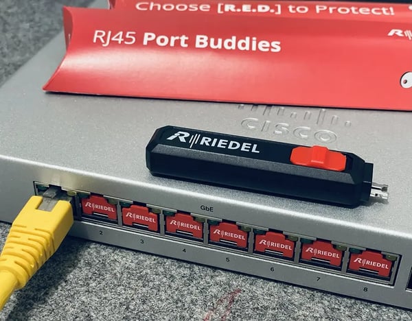 RJ45 Port Buddies_RIEDEL Networks Kopie